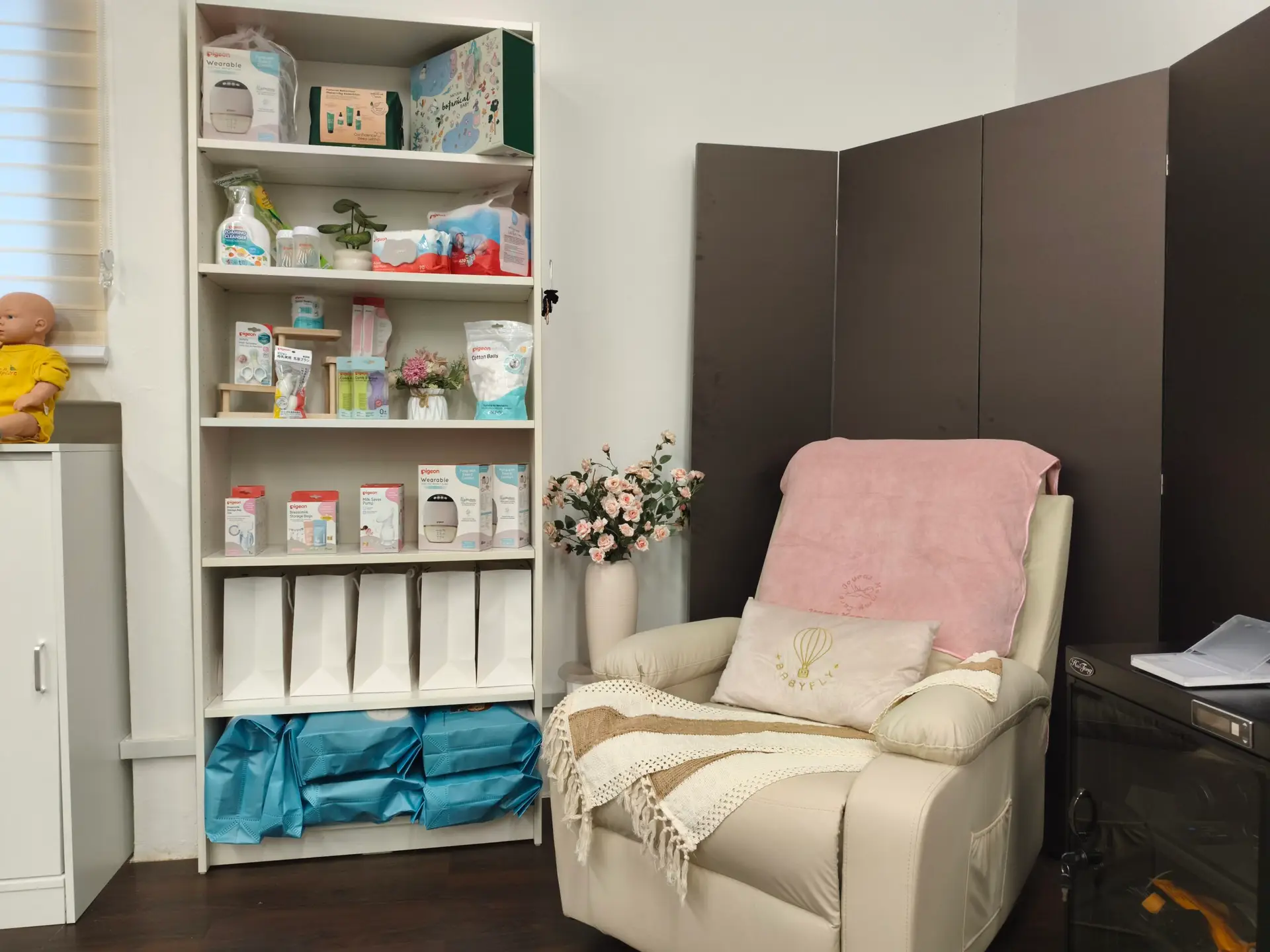 Pigeon lactation consultation area Baby's Whisperer Singapore